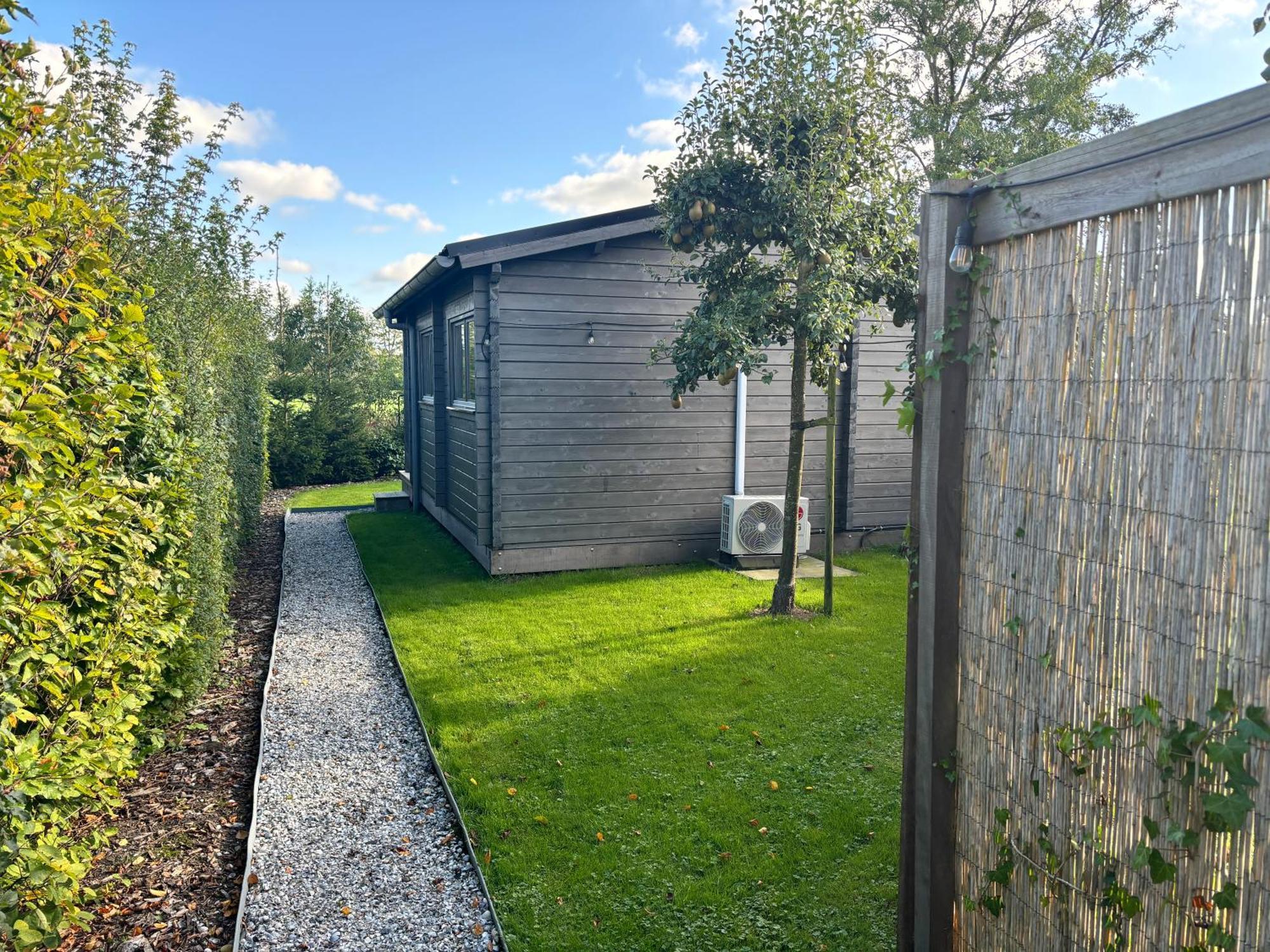Chalet In Het Groen Met Airco Drachtstercompagnie Exterior foto